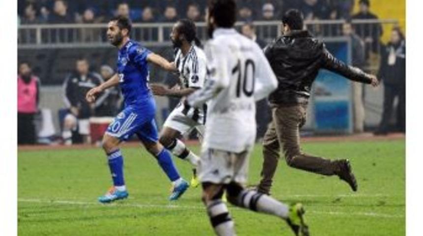 Taraftar Fernandes&rsquo;e Saldırdı