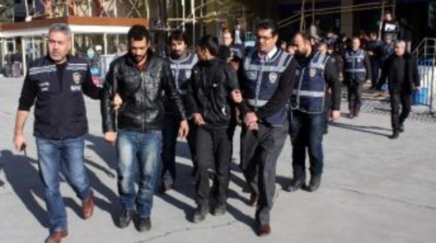Suriyeli 9 Gasp&ccedil;ı Adliyeye Sevk Edildi