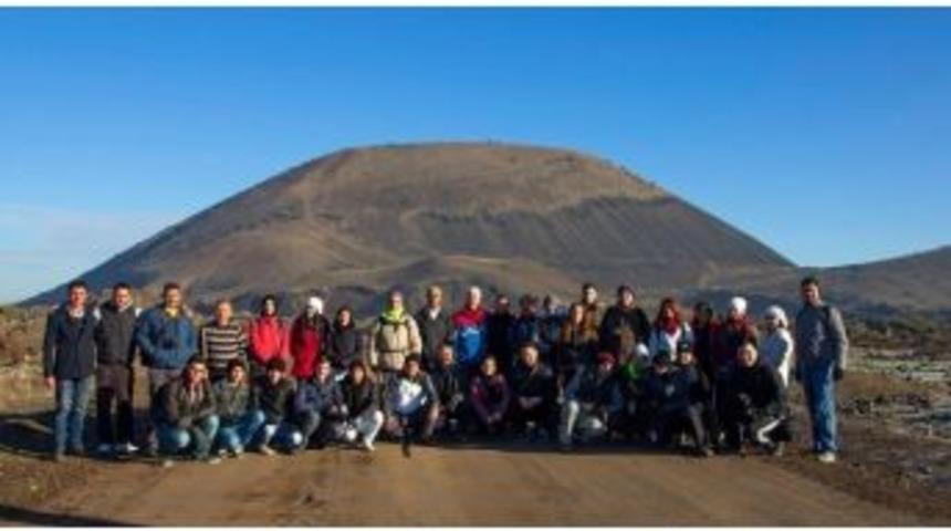 Kula Doğa Y&uuml;r&uuml;y&uuml;ş&ccedil;&uuml;leri Sardok Kul&uuml;b&uuml;n&uuml; Divlit&rsquo;te Ağırladı