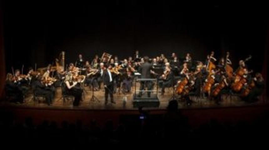 İtalyan Şef Pietro Mıanıtı Y&ouml;netiminde İdso&rsquo;dan M&uuml;zik Ziyafeti