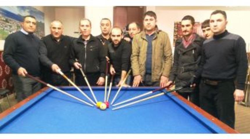 Vanlı Depremzedeler I&ccedil;in Bilardo Turnuvası D&uuml;zenlendi