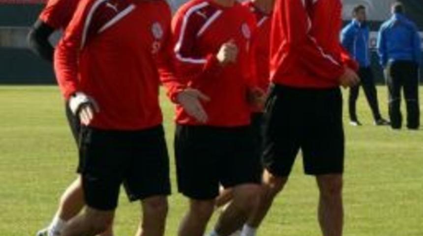 Medicalpark Antalyaspor, Bucaspor Ma&ccedil;ının Hazırlıklarını S&uuml;rd&uuml;r&uuml;yor