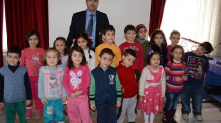 Simav &Ouml;zel Bahar Koleji'nin Minikleri Başhekim Karaca'yı Ziyaret Etti