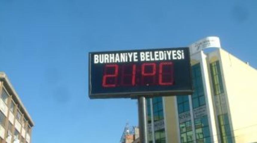 Burhaniye&rsquo;de Bahar Havası Yaşandı