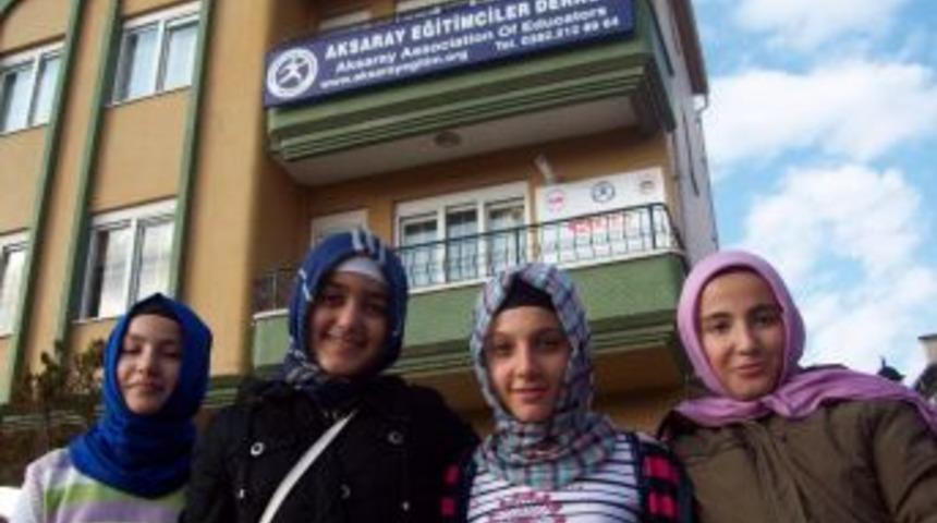 Minik G&ouml;n&uuml;ller, Eğitimciler Derneği&rsquo;ni Ziyaret Etti