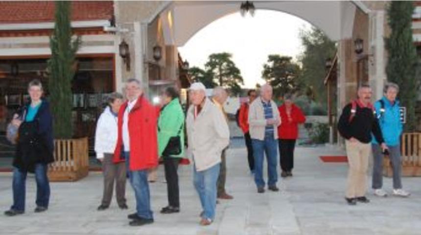 Avrupalı Folklor Bilimciler, Y&ouml;r&uuml;klerin Hayatını Evrenseki'de &Ouml;ğreniyor