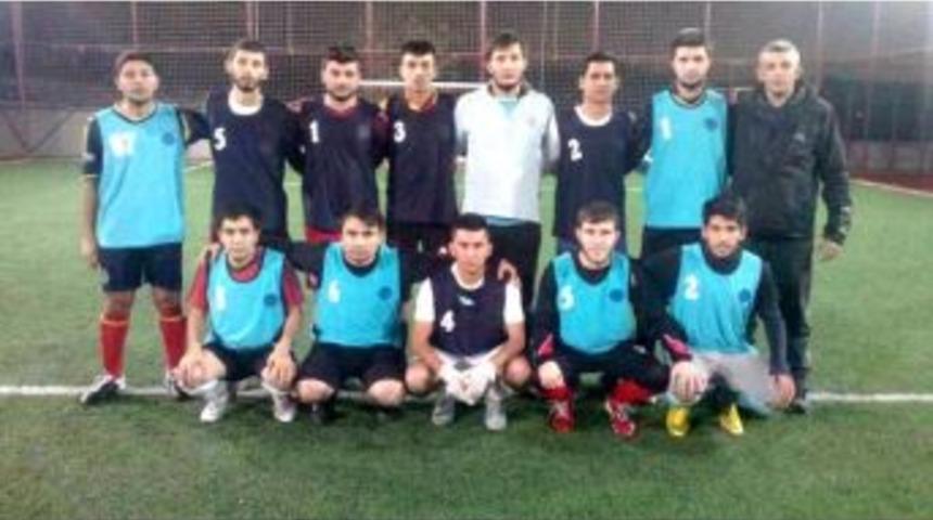 Gediz Meslek Y&uuml;ksekokulu&rsquo;nda Futbol Turnuvası