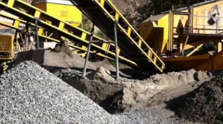 Kum Operasyonunda 4 Tutuklama