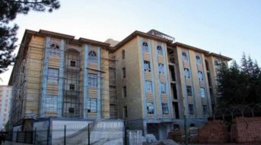 D&ouml;rd&uuml;nc&uuml; Kattan D&uuml;şen Iş&ccedil;i Hayatını Kaybetti