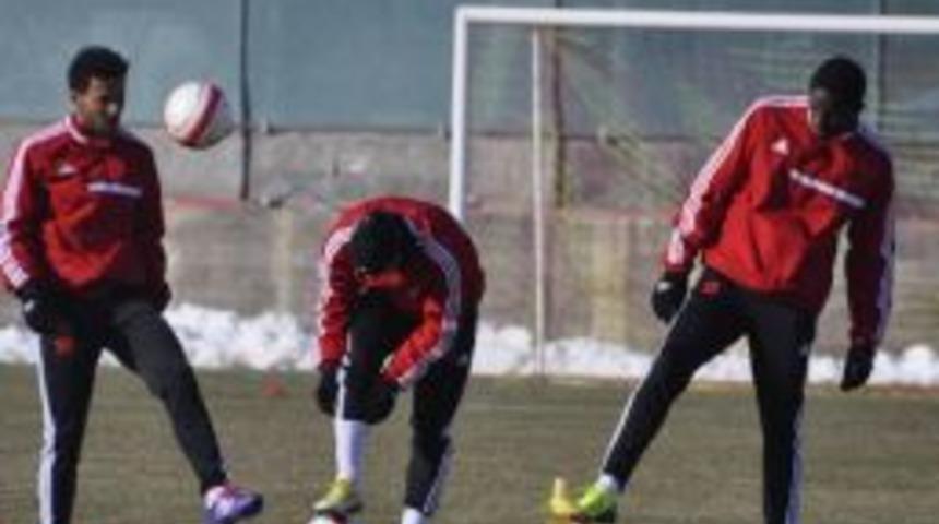 Kayserispor, Tokatspor Ma&ccedil;ı Hazırlıklarını S&uuml;rd&uuml;r&uuml;yor