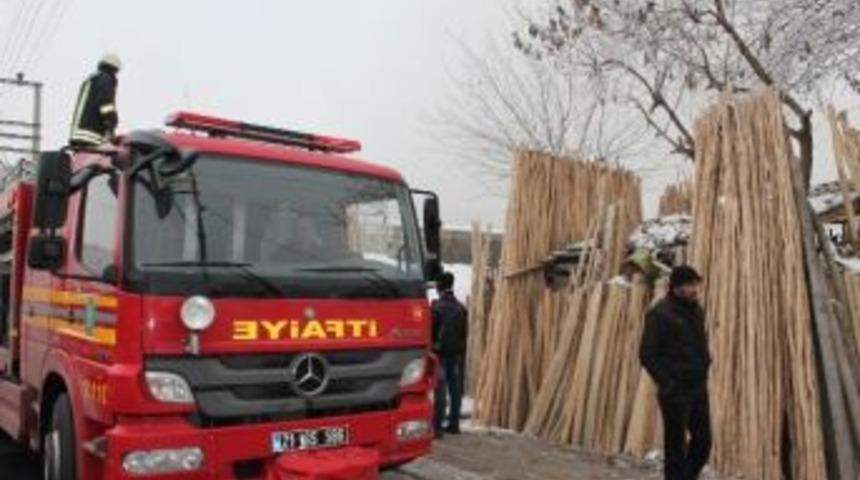 Kereste At&ouml;lyesinde Korkutan Yangın