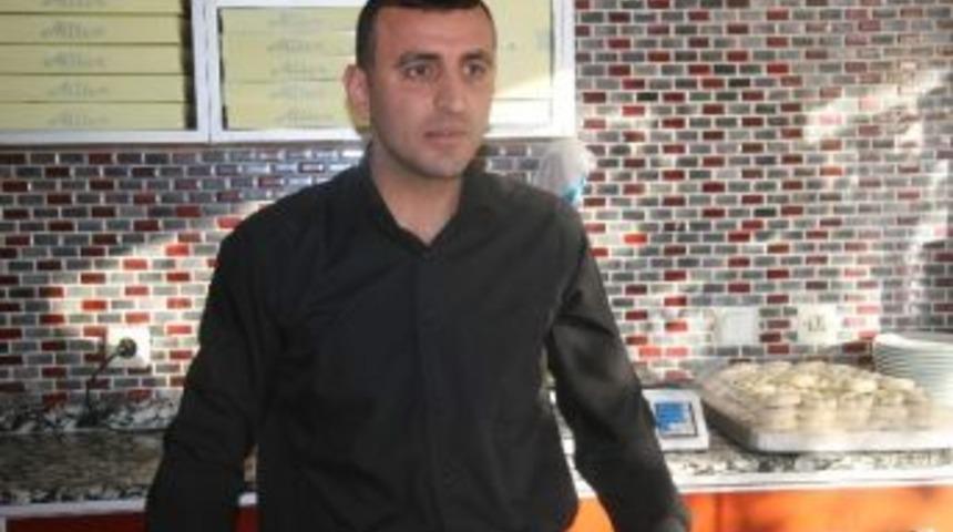 T&uuml;rk Asıllı Alman Bakan &Ouml;zoğuz'a Akrabalarından Tatlı G&ouml;nderilecek