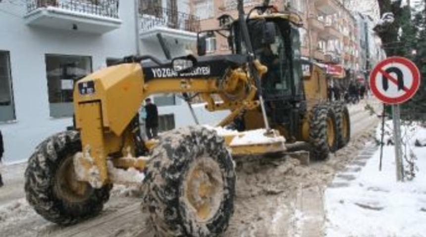 Yozgat Belediyesi Kar Temizleme &Ccedil;alışmalarına Başladı