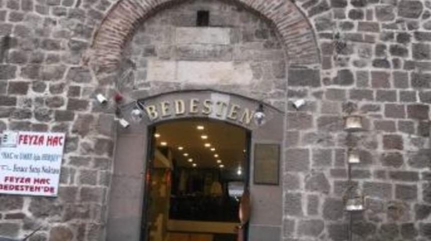 Tarihi Bedesten &Ccedil;arşısı Yenilenen Y&uuml;z&uuml;yle Hizmete Girdi