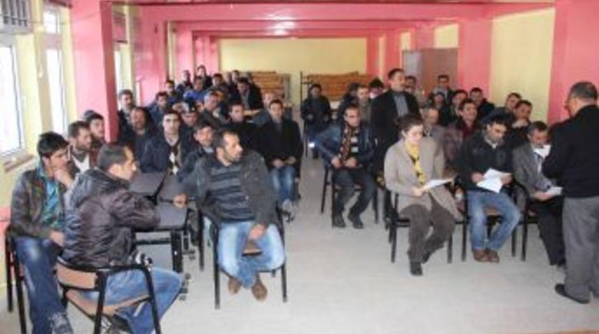 Erzincan&rsquo;ın Otlukbeli Il&ccedil;esinde 85 Kursiyere Arıcılık Kursu Verildi