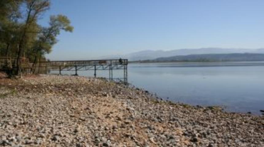 Yağış Sapanca&rsquo;da G&ouml;l Seviyesini Y&uuml;kseltmedi, Sadece &Ccedil;ekilme Durdu