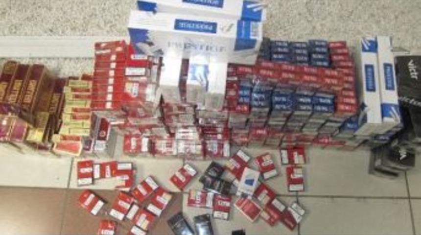 İş Yerinde 2 Bin 124 Paket Ka&ccedil;ak Sigara Ele Ge&ccedil;ti