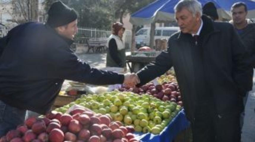 Başkan G&uuml;naydın Pazar Esnafını Ziyaret Etti