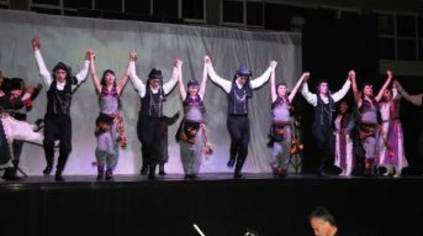 &Ccedil;orlu Belediyesi'nden Seslerle Anadolu Konseri