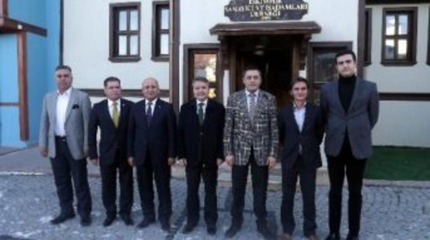 Eskişehir Emniyet M&uuml;d&uuml;r&uuml; Mustafa Şahin, Esiad&rsquo;ı Ziyaret Etti