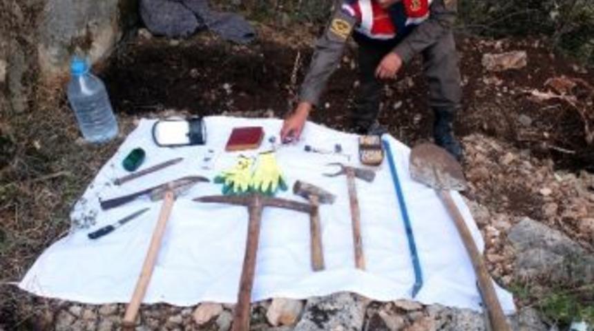 Jandarmadan Tarihi Eser Ka&ccedil;ak&ccedil;ılarına Operasyon