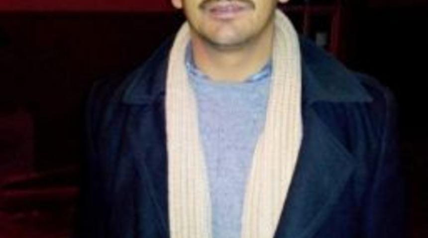 Kendini Ve Amcaoğlunu Yakmak İstedi