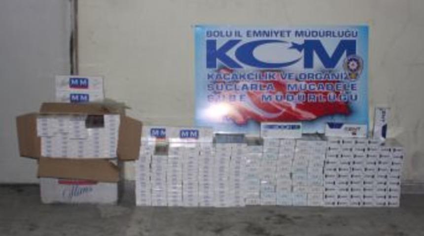 Arabadan Ka&ccedil;ak Sigara &Ccedil;ıktı