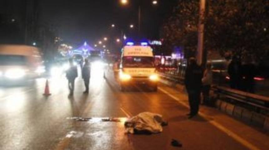 Karşıdan Karşıya Ge&ccedil;erken Hayatını Kaybetti