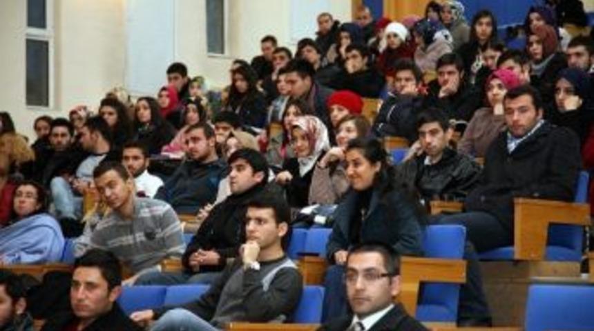 C&uuml;&rsquo;de &ldquo;madde Bağımlılığı Ve Bağımlılıkla M&uuml;cadele" Konferansı D&uuml;zenlendi