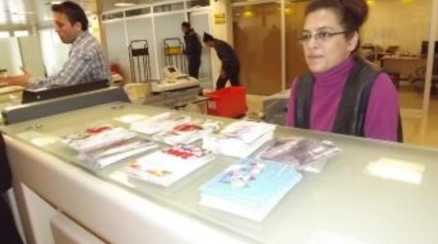 Ptt'den S&uuml;rpriz Ve Nostalji Yılbaşı Tebrik Kartları