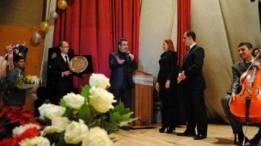 &Uuml;nl&uuml; Bestekar Toker, Konserle Anıldı