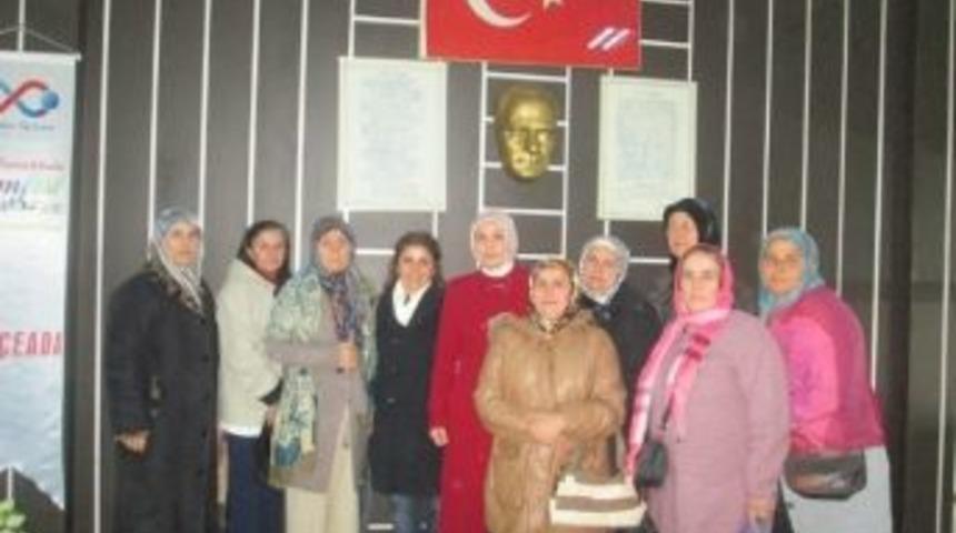 Ak Parti Kadın Kollarından Ziyaret