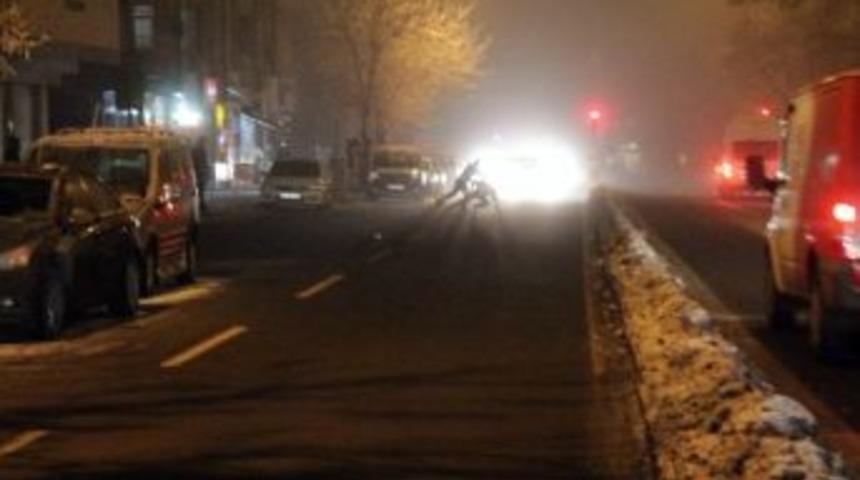 Alkoll&uuml; Gen&ccedil; Trafiği Tehlikeye D&uuml;ş&uuml;rd&uuml;