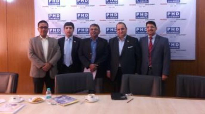 İneg&ouml;l Hindistanlı Mobilyacıları Ağırlayacak