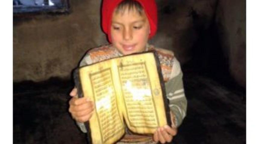 İmam Lojmanında &Ccedil;ıkan Yangında Her Şey K&uuml;l Olurken, Kur&rsquo;an-ı Kerim&rsquo;e Bir Şey Olmadı