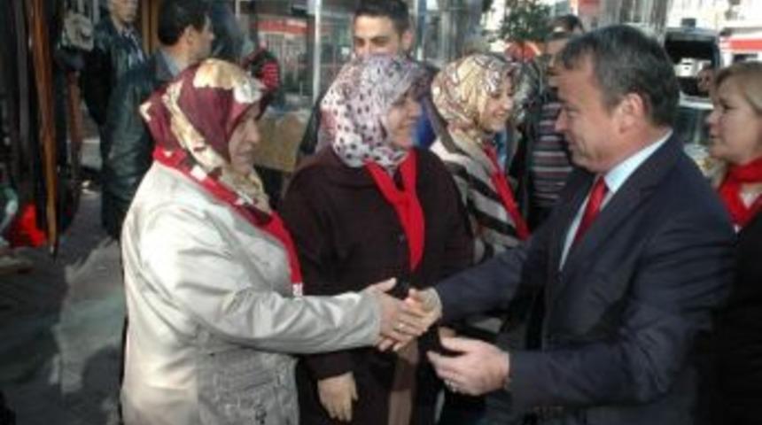 Buca Gediz, Chp'li Akdemir'i Bağrına Bastı