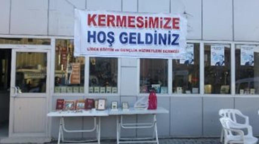 Bozova'da &Ouml;ğrencilere Y&ouml;nelik Kermes D&uuml;zenledi