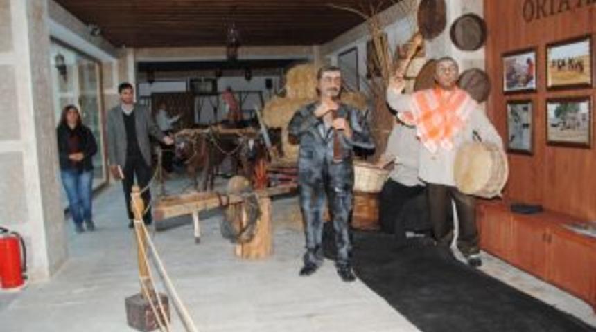 Evrenseki Belediyesi, Abdalların M&uuml;zik K&uuml;lt&uuml;r&uuml;n&uuml; A&ccedil;tığı K&ouml;şe Ile Tanıyor