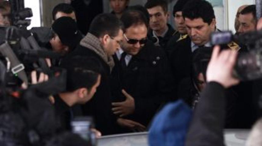 Barış G&uuml;ler, Sağlık Kontrol&uuml;nden Ge&ccedil;irildi