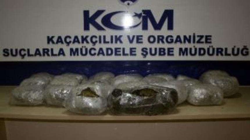 İzmir'de Uyuşturucu Operasyonları