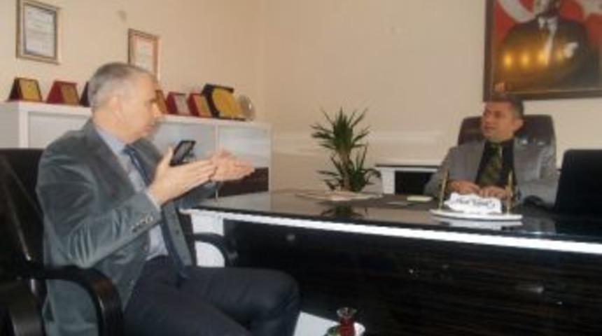 Velioğlu, Kaymakam K&uuml;t&uuml;k&rsquo;&uuml; Ziyaret Etti