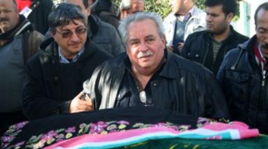 Boşandığı Eşi Tarafından &Ouml;ld&uuml;r&uuml;len &Ouml;ğretim G&ouml;revlisi Kadın Toprağa Verildi