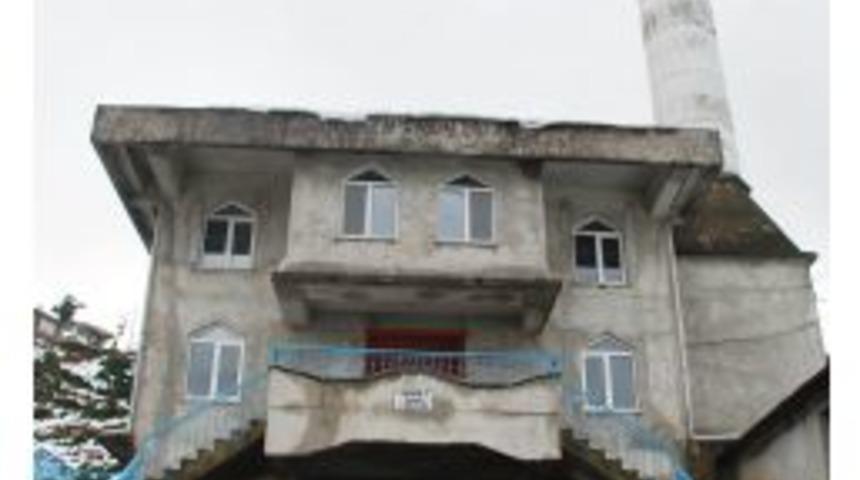 &Uuml;st&uuml; Cami, Altı K&ouml;y Yolu