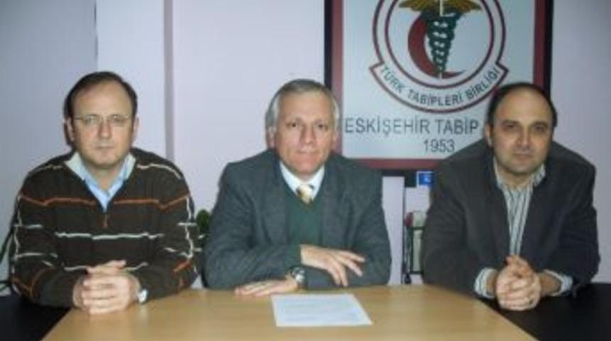 Sağlık&ccedil;ılardan Sağlıkta Torba Yasa Tasarısı Tepkisi