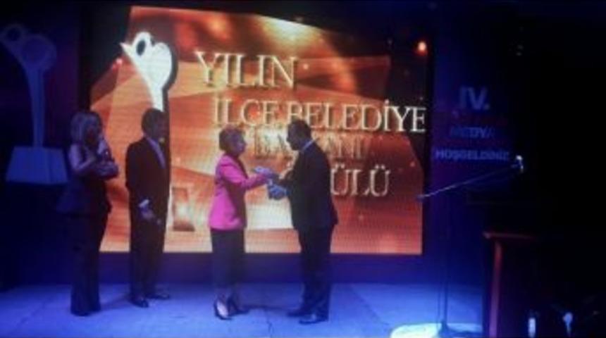 Başkan &Ccedil;ift&ccedil;i, Yılın En İyi İl&ccedil;e Belediye Başkanı Se&ccedil;ildi