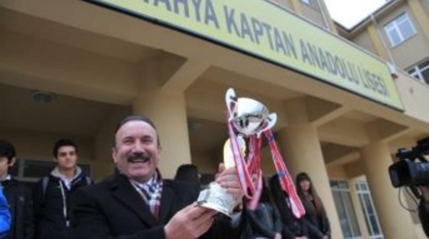 Şampiyonluk Kupaları Başkan Doğan&rsquo;dan