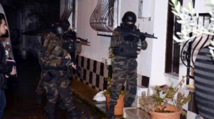 Balıkesir'de Uyuşturucu Tacirlerine Şafak Operasyonu