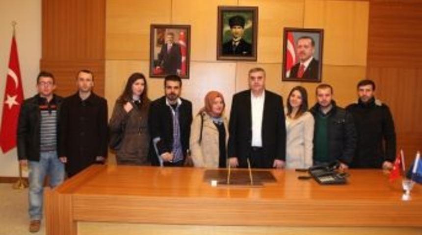 Başkan To&ccedil;oğlu: "ak Gen&ccedil;liğe G&uuml;veniyoruz"