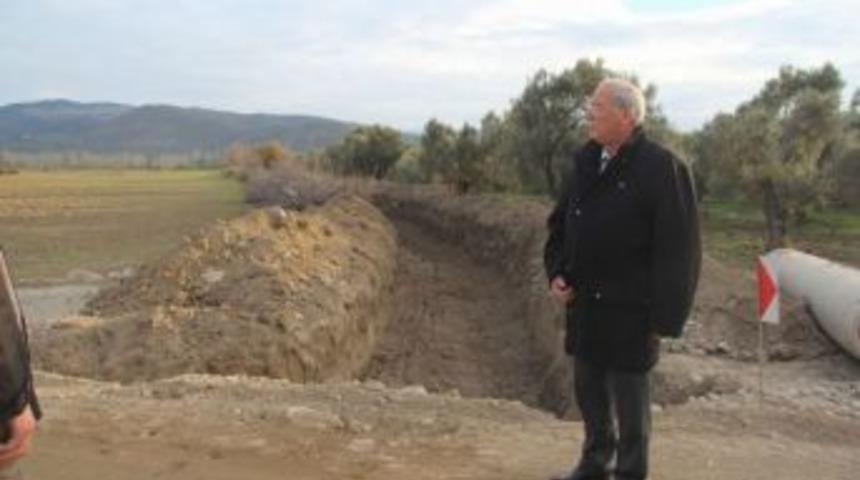 Burhaniye&rsquo;de Yağmur Suyu Drenaj &Ccedil;alışması