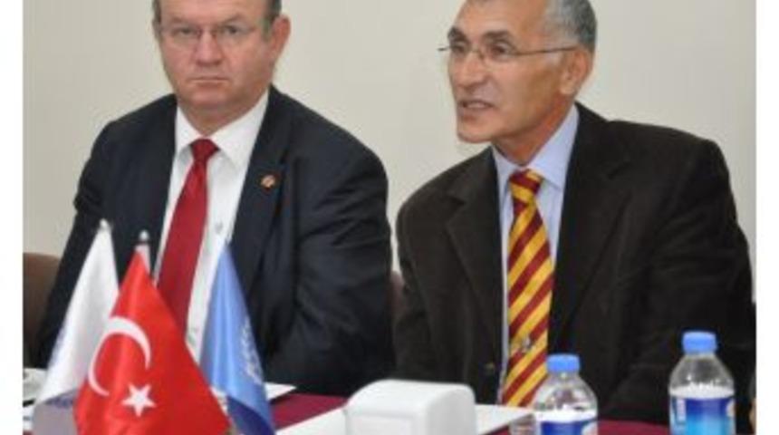 Adana Kurtuluş Maratonu Ve Halk Koşusu'na Bin Kişinin Katılması Bekleniyor